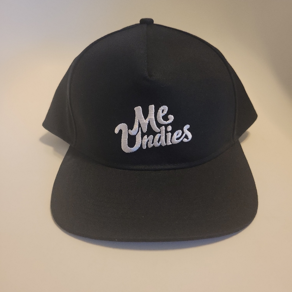 Me undies hat great condition